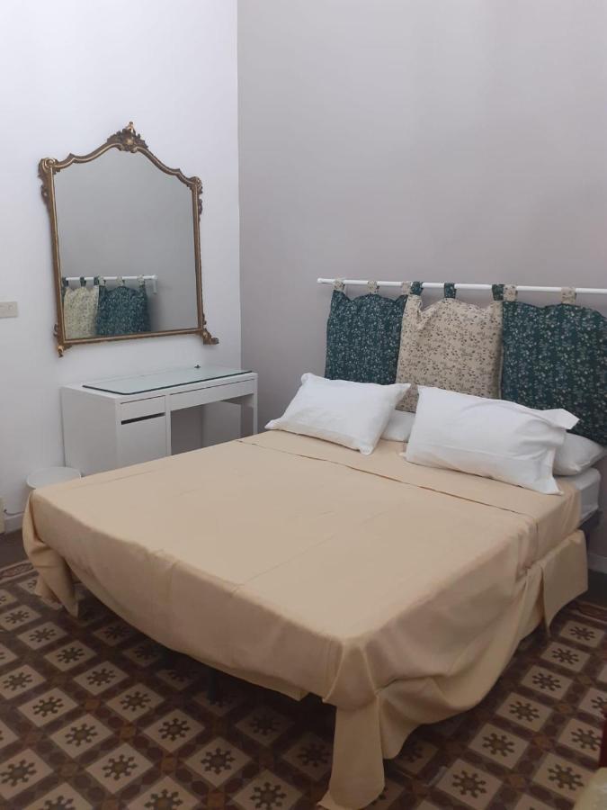 Nonna Graziella Apartment คาตาเนีย ภายนอก รูปภาพ