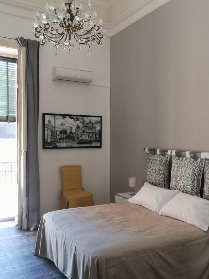Nonna Graziella Apartment คาตาเนีย ภายนอก รูปภาพ
