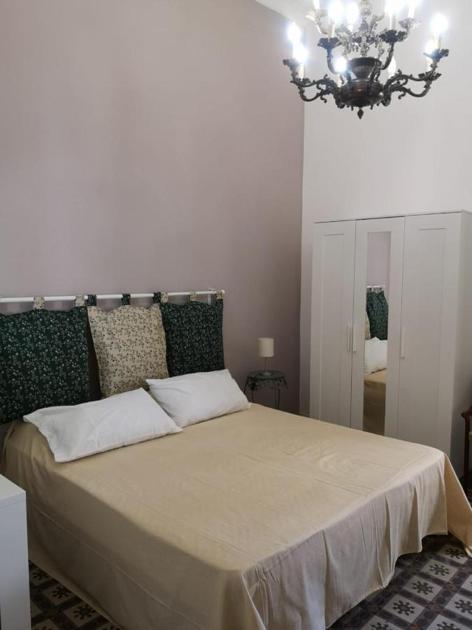 Nonna Graziella Apartment คาตาเนีย ภายนอก รูปภาพ