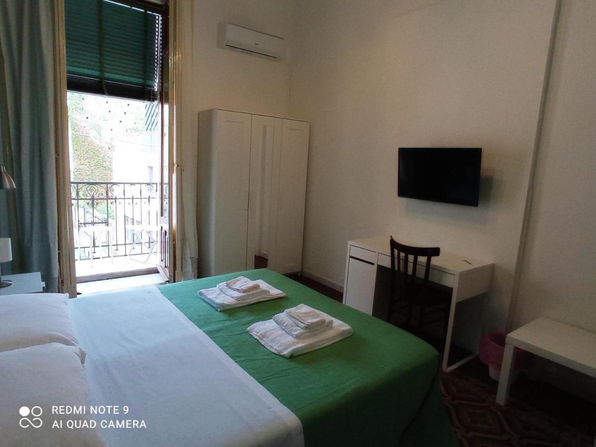 Nonna Graziella Apartment คาตาเนีย ภายนอก รูปภาพ