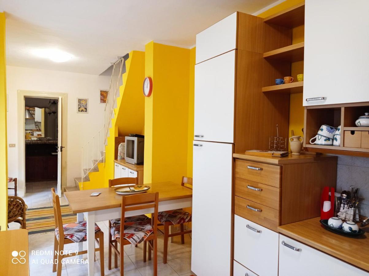 Nonna Graziella Apartment คาตาเนีย ภายนอก รูปภาพ